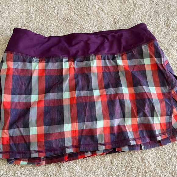 Lululemon running skirt size 8 - Picture 1 of 3
